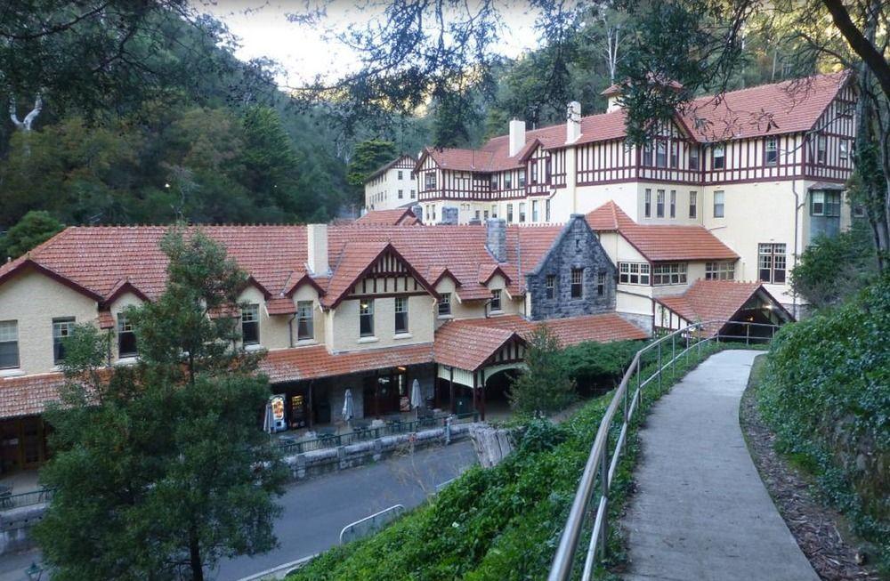 Hotel Jenolan Caves House Exterior foto